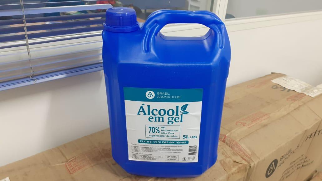 Leia mais sobre o artigo MVV doa 300 litros de álcool gel para serem usados nas feiras de Arapiraca