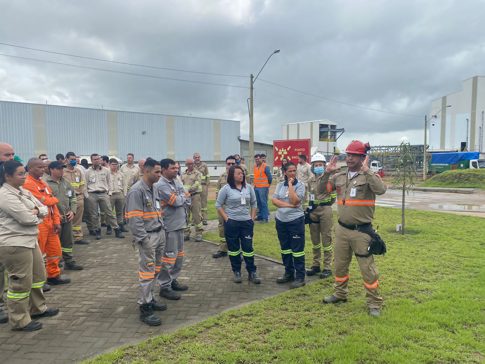 Leia mais sobre o artigo Simulado de Evacuação envolve empregados(as) da nossa área administrativa